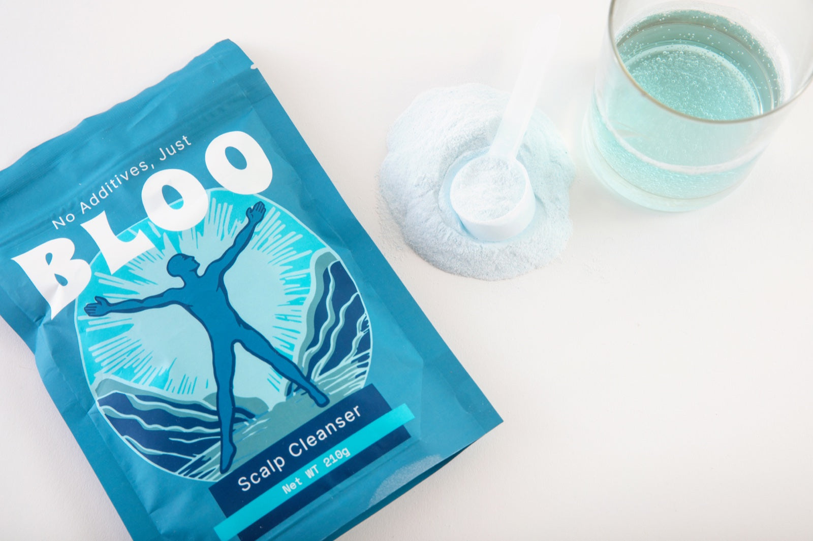 BLOO pouch, powder and prepared scalp wash
